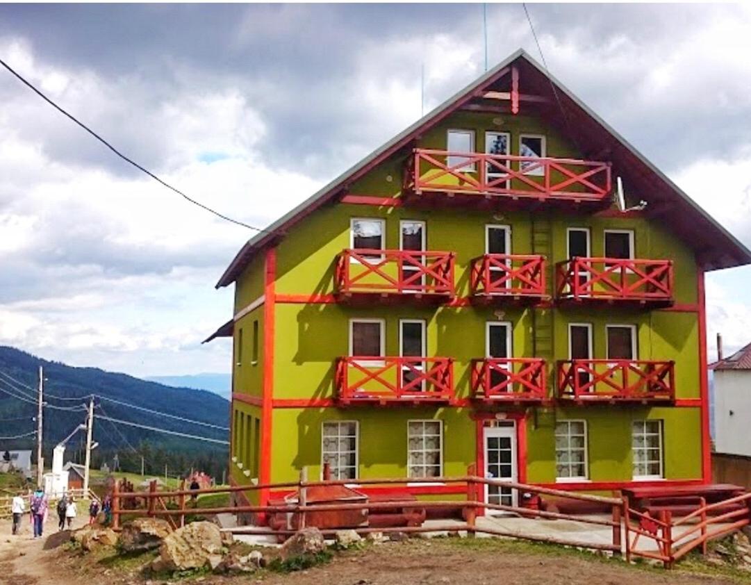 U - Roberta Hotel Dragobrat Exterior photo